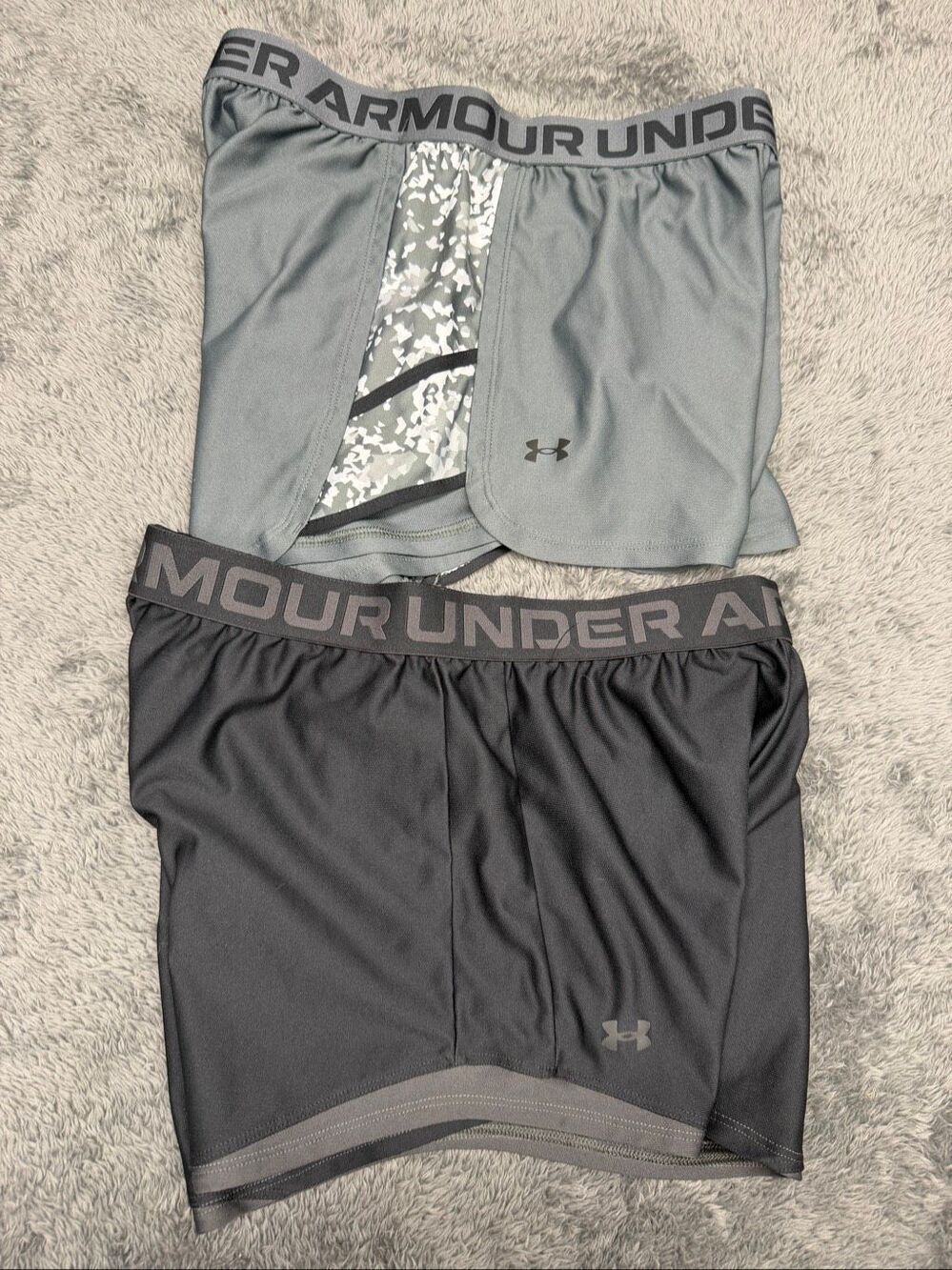 Under Armour Women’s Medium Play Up Shorts 2-Pack in excellent shape!